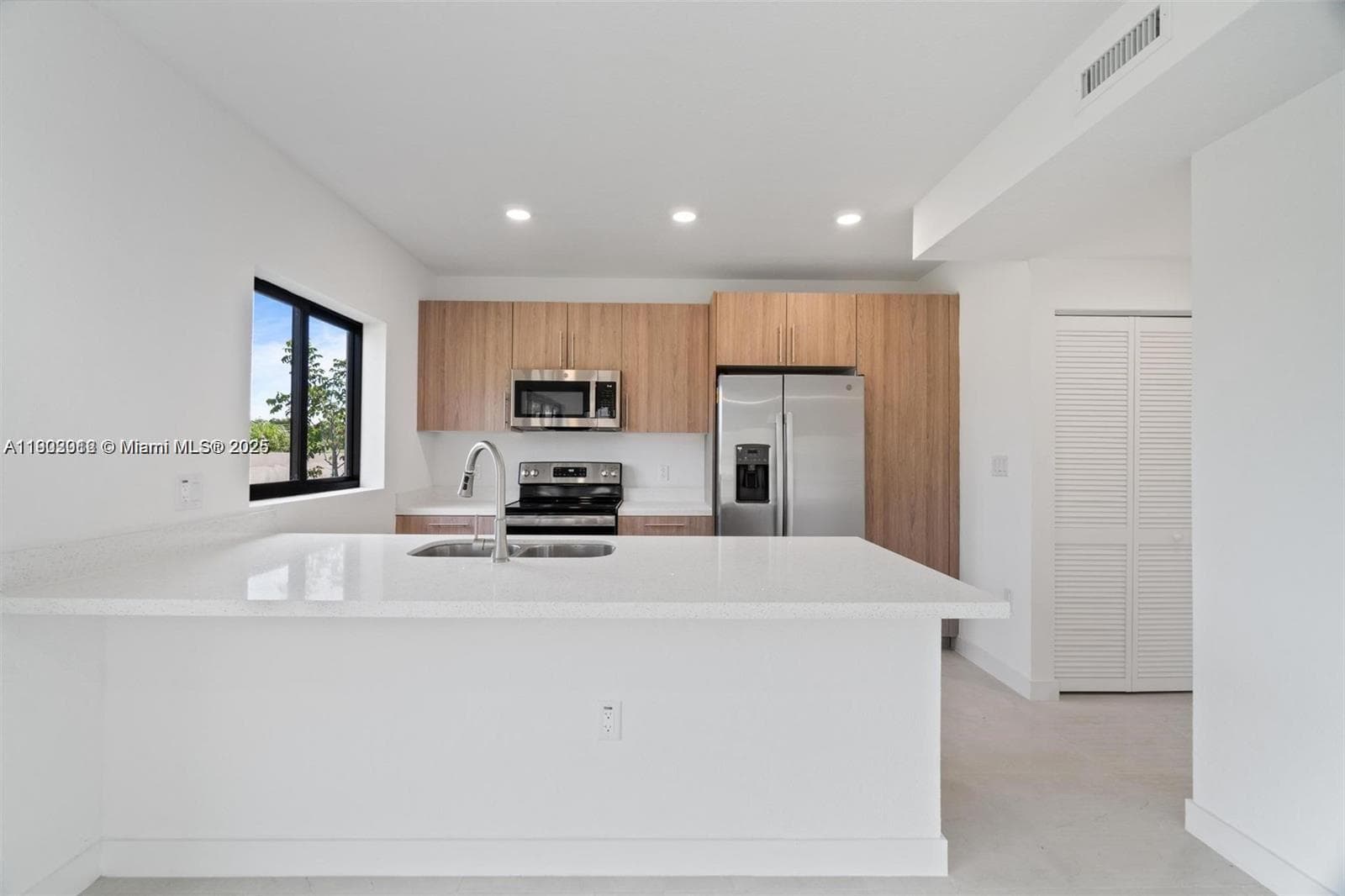 1119 NW 1st St, Florida City FL 33034 — 8