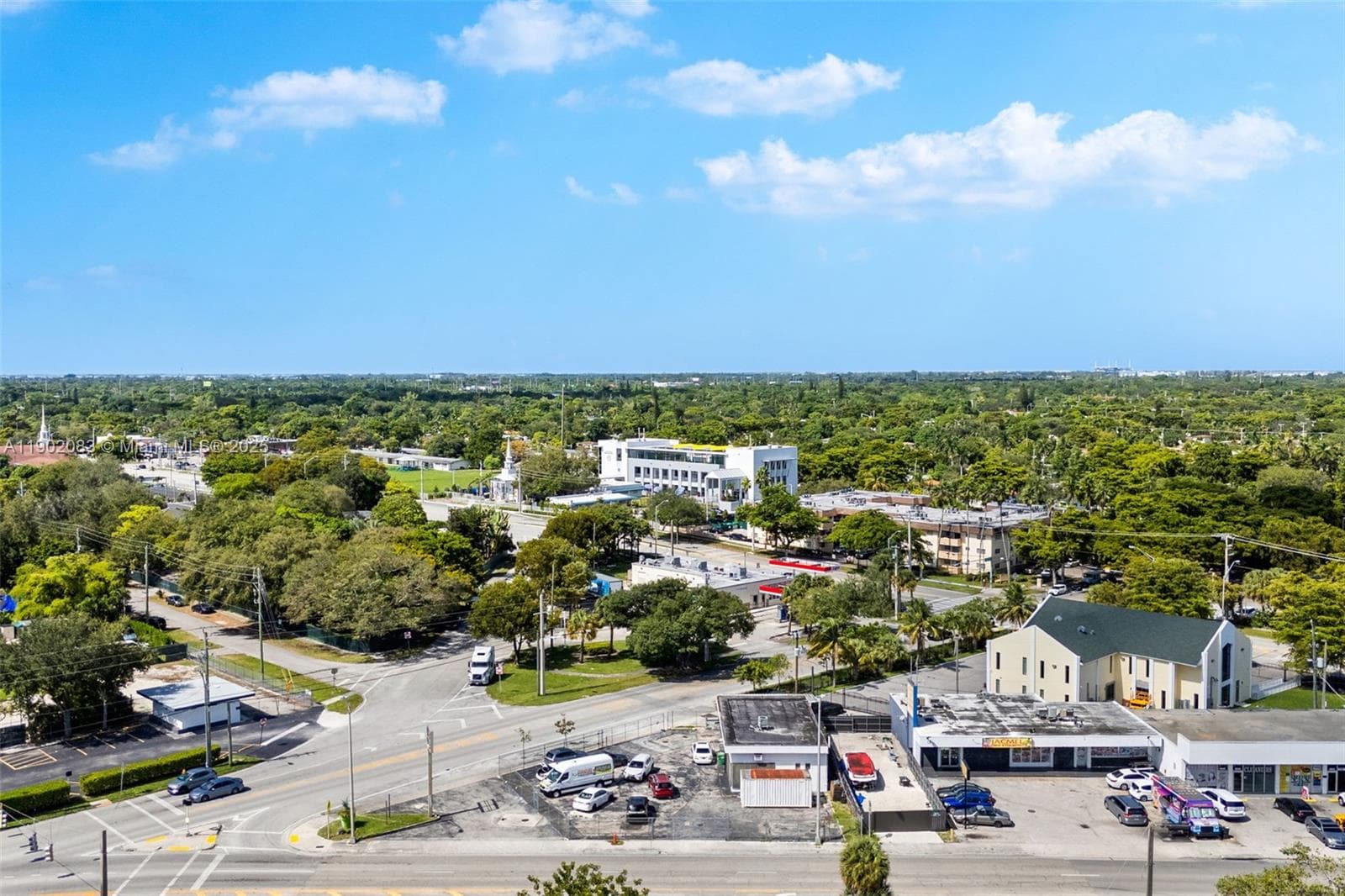 11815 NE 2nd Ave, Miami FL 33161 — 13