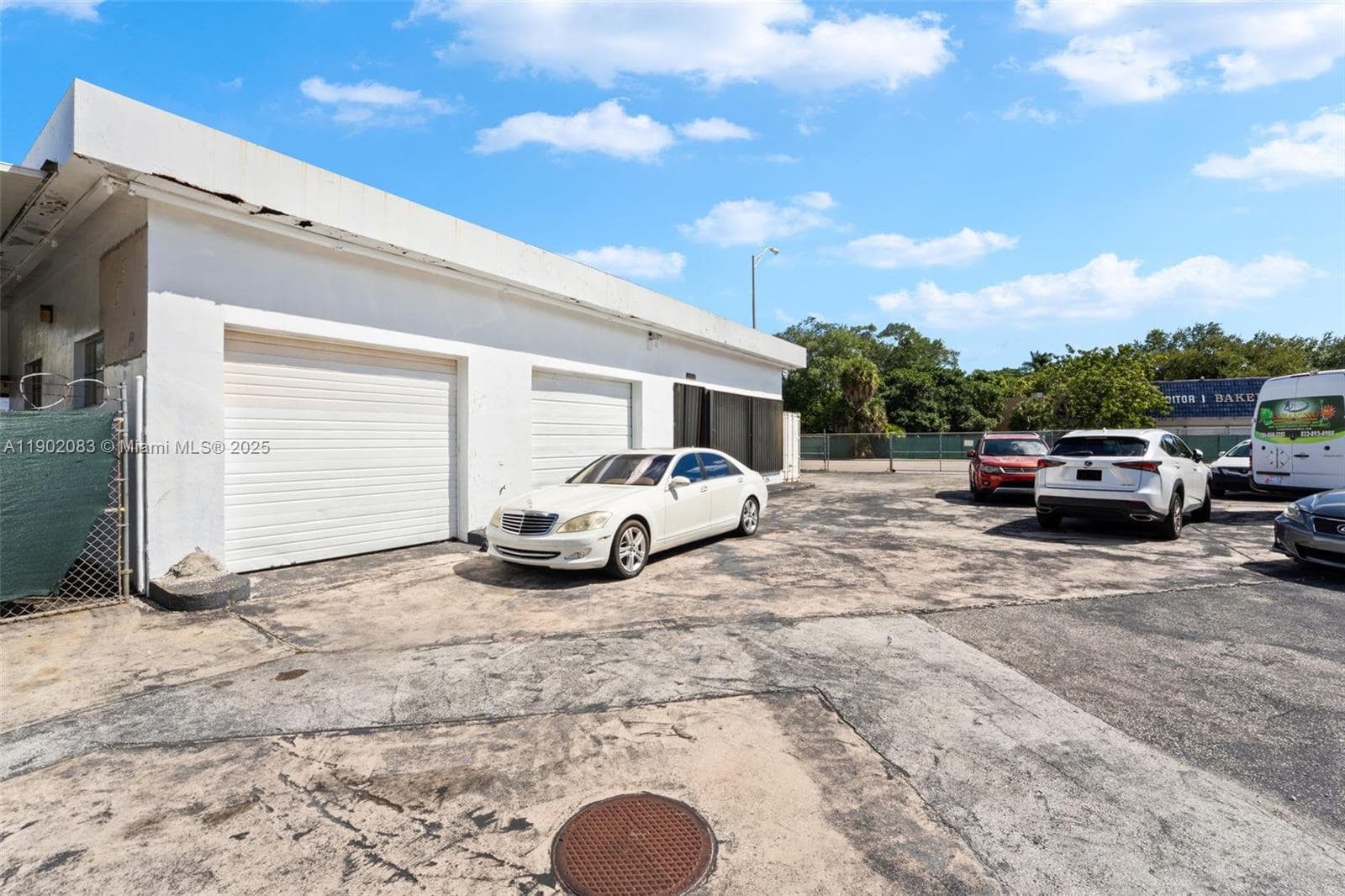 11815 NE 2nd Ave, Miami FL 33161 — 3
