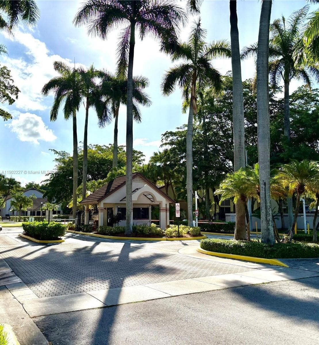 9241 SW 138th Pl # 9241, Miami FL 33186 — 25