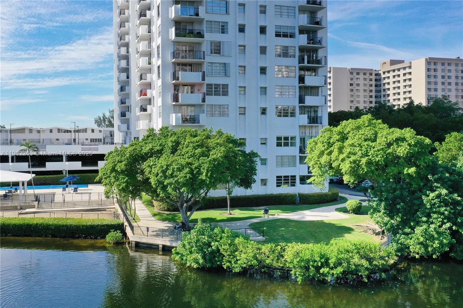 2780 NE 183rd St # 606, Aventura FL 33160 — 34