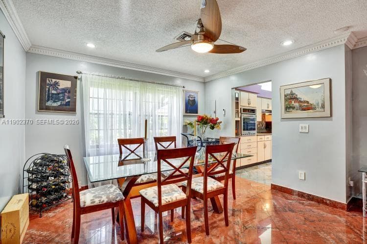10026 NW 52nd Ter, Doral FL 33178 — 12