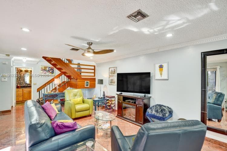 10026 NW 52nd Ter, Doral FL 33178 — 9
