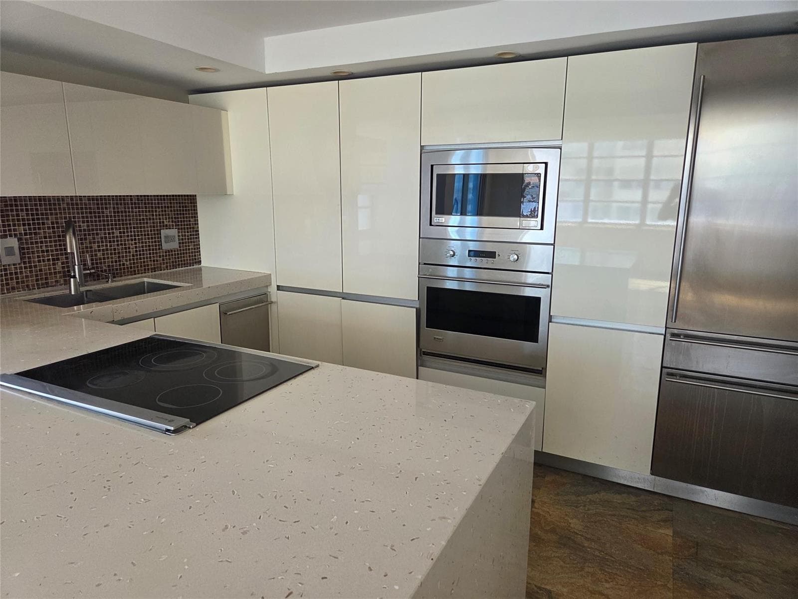 2750 NE 183rd Street # 1803, Aventura FL 33160 — 5