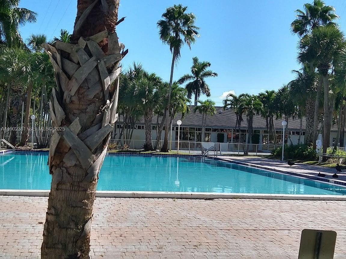 700 NW 214th St # 403, Miami Gardens FL 33169 — 10