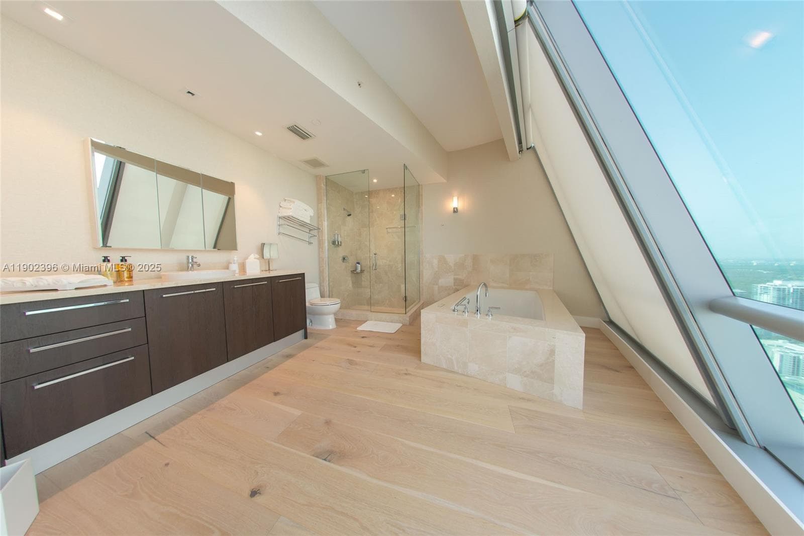 17121 Collins Ave # 4803, Sunny Isles Beach FL 33160 — 42