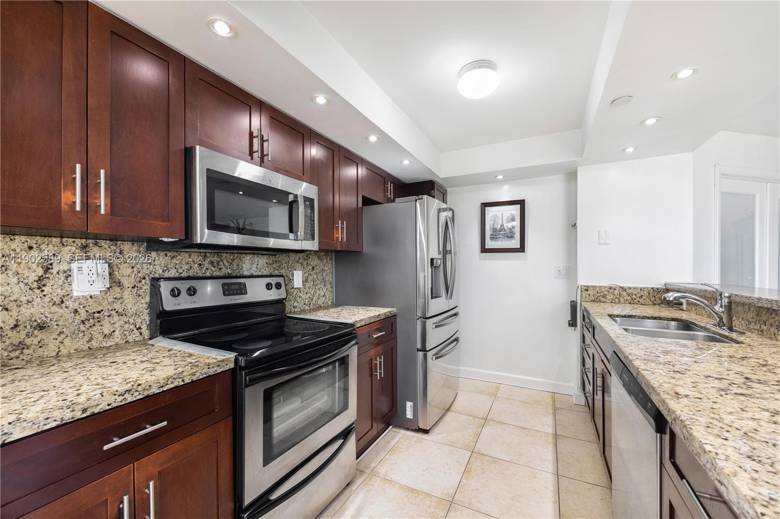 4000 Towerside Ter # 412, Miami FL 33138 — 2