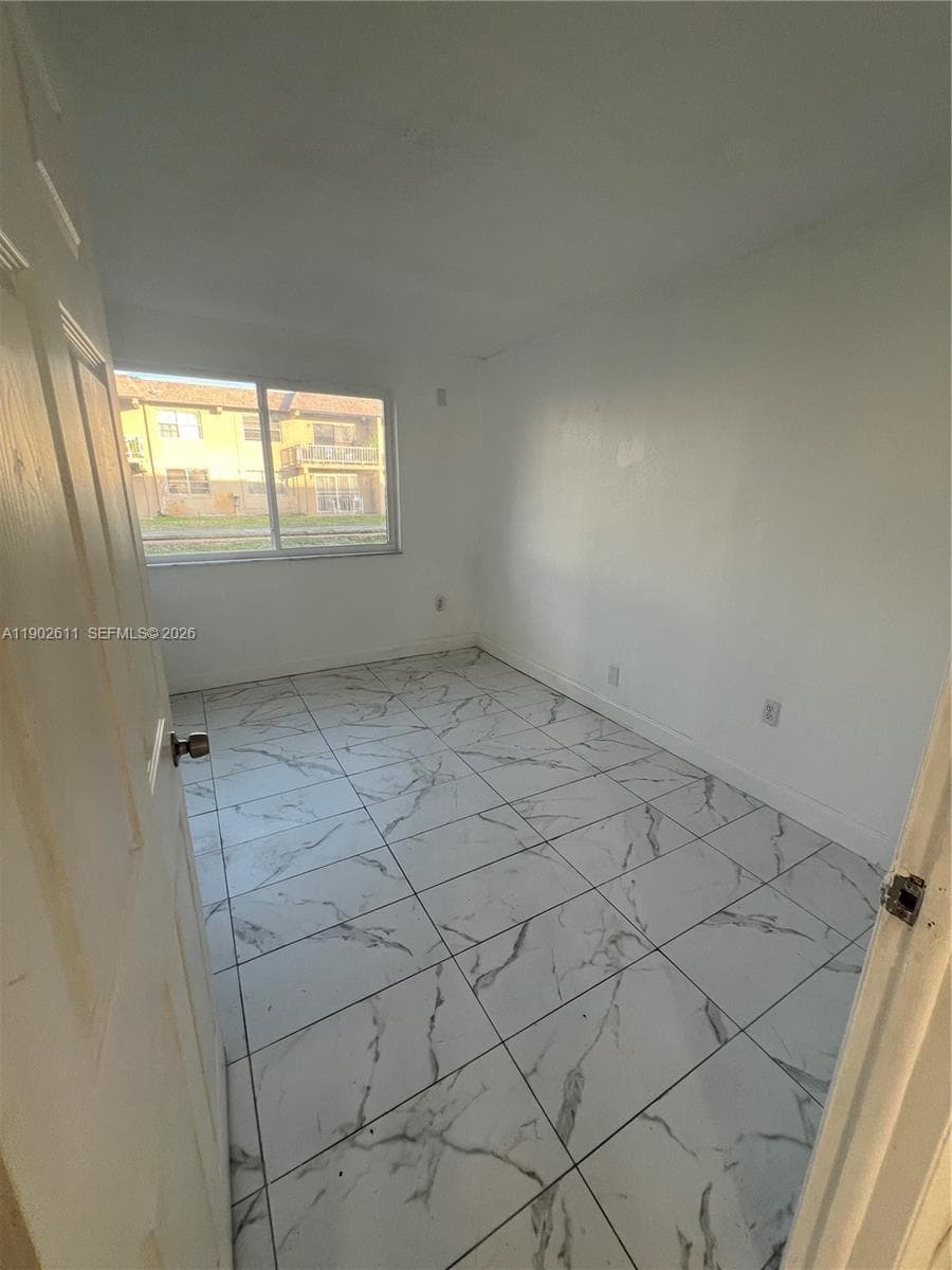 301 NW 177th St # 136, Miami Gardens FL 33169 — 5