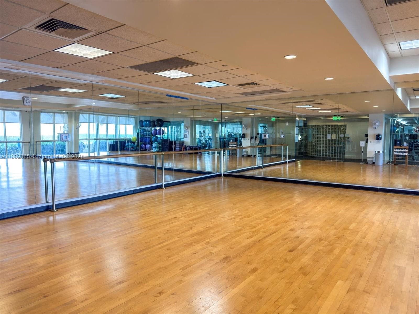 16500 COLLINS AV # 2055, Sunny Isles Beach FL 33160 — 15