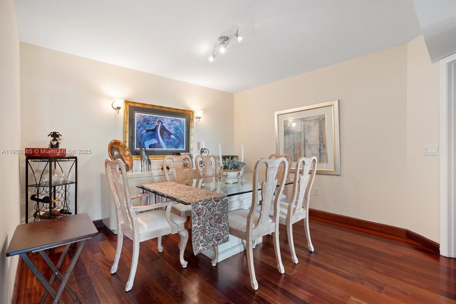 16500 COLLINS AV # 2055, Sunny Isles Beach FL 33160 — 29