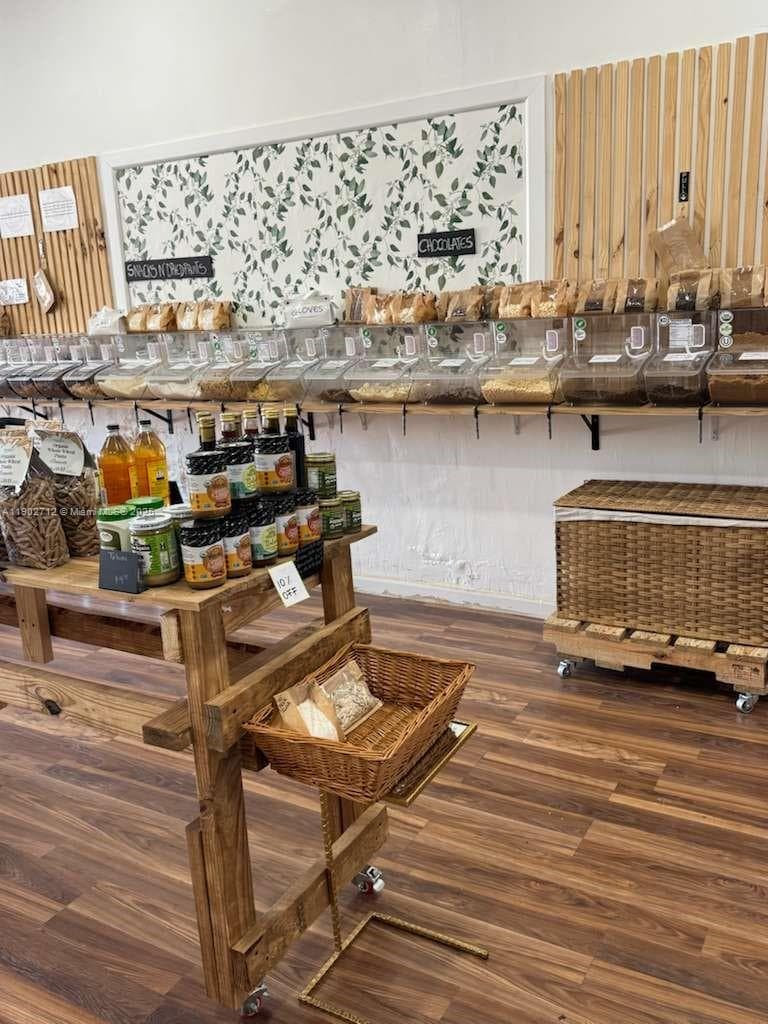 North Bay Village, Miami Beach FL 33141 — 38