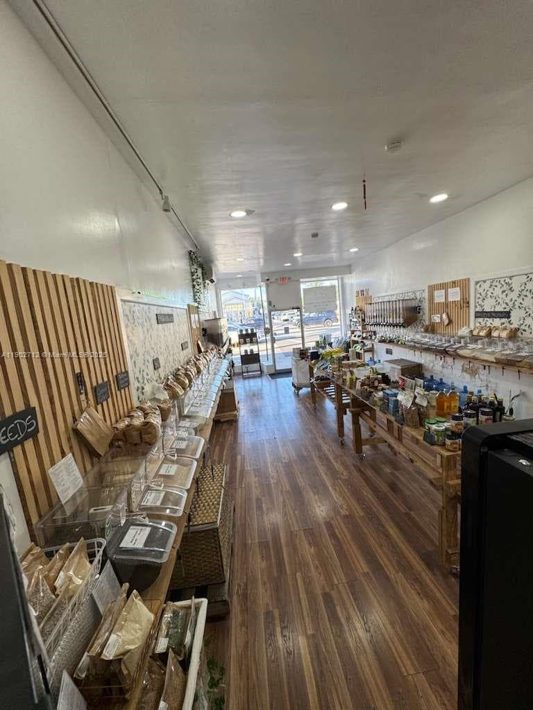 North Bay Village, Miami Beach FL 33141 — 35