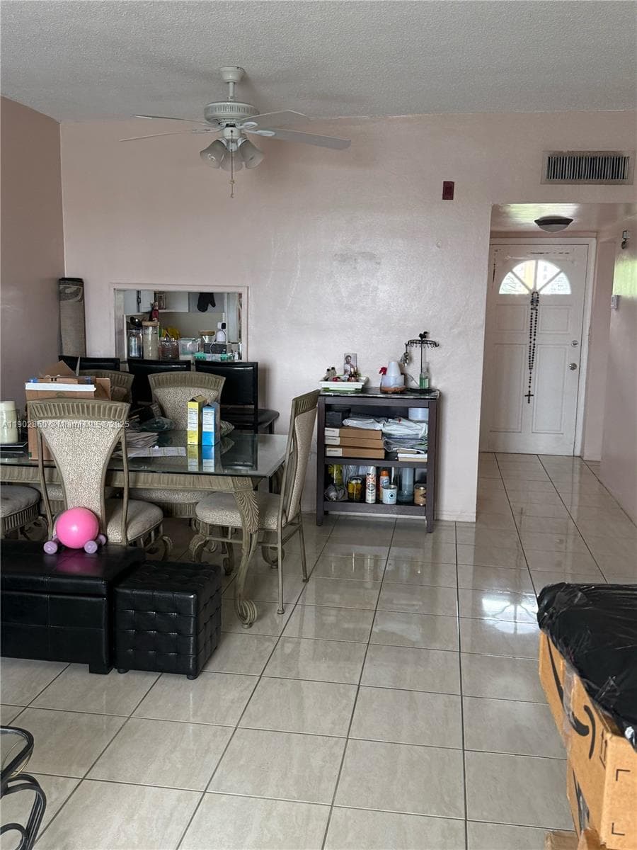 18555 NE 14th Ave # 715, Miami FL 33179 — 7