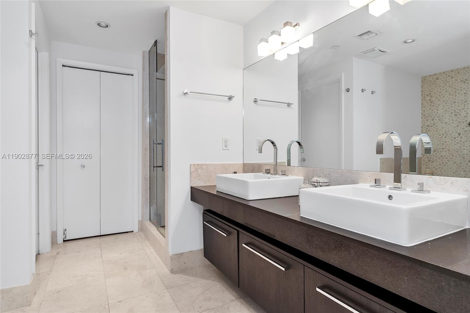 17121 Collins Ave # 2906, Sunny Isles Beach FL 33160 — 21