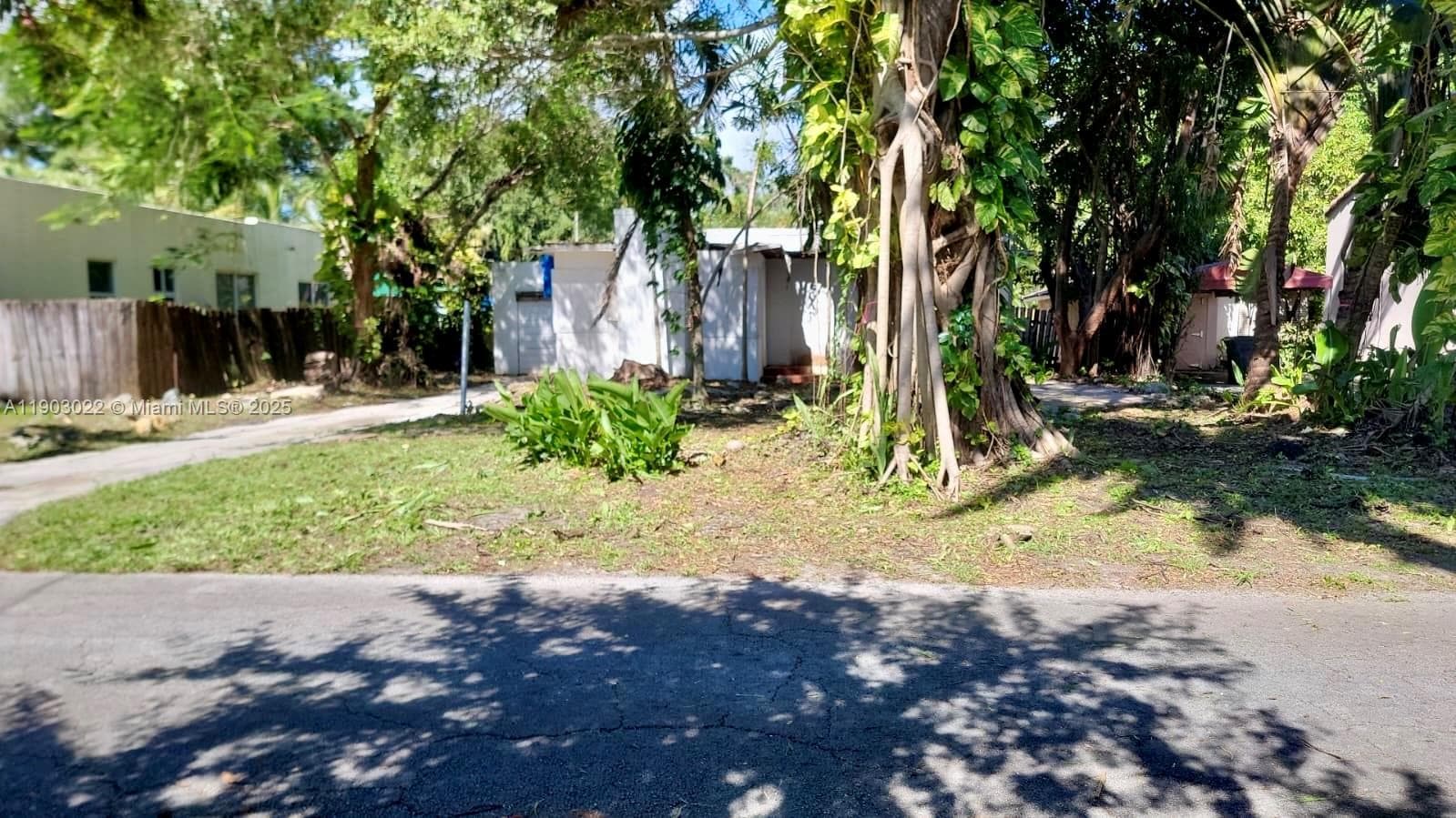 519 NE 118th St, Biscayne Park FL 33161 — 3