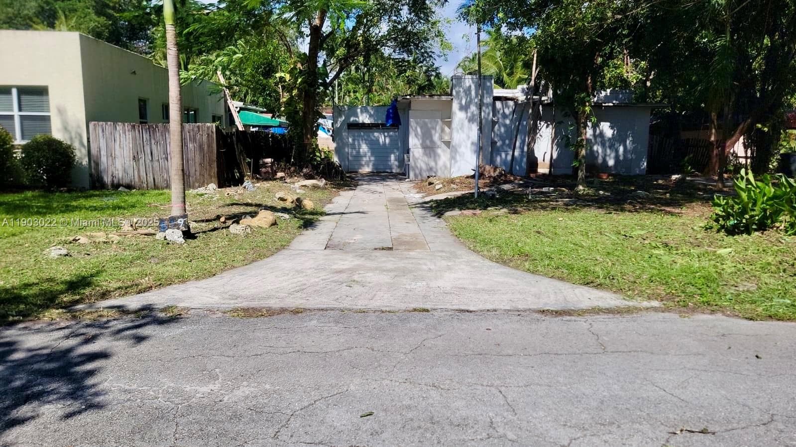519 NE 118th St, Biscayne Park FL 33161 — 1