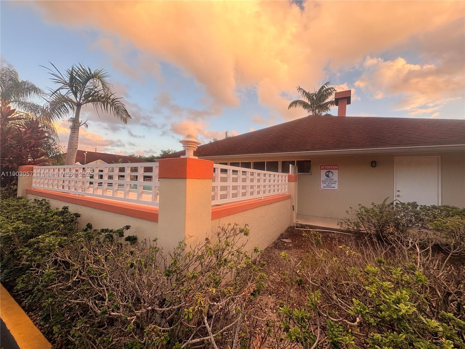 18850 NW 57th Ave # 306, Hialeah FL 33015 — 18