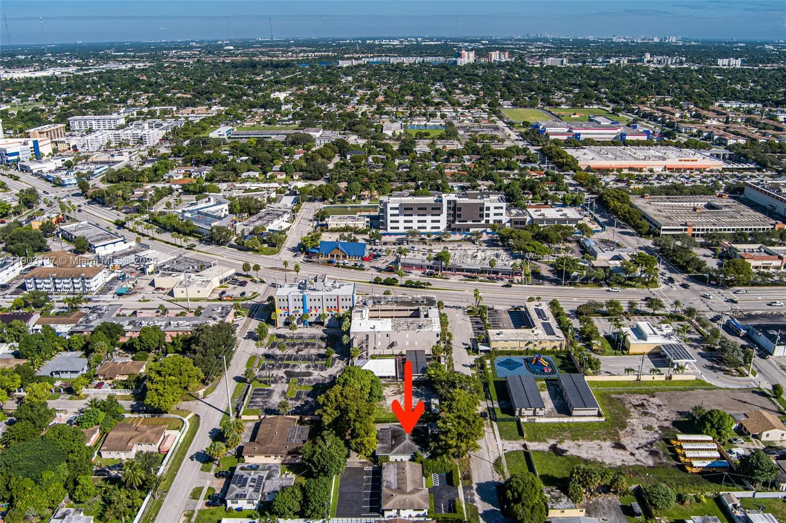 16190 NE 11th Ct, North Miami Beach FL 33162 — 43