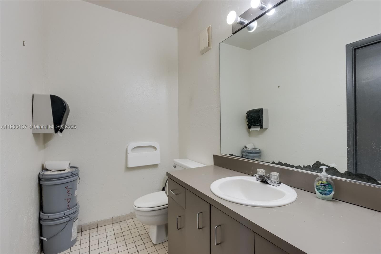 16190 NE 11th Ct, North Miami Beach FL 33162 — 26