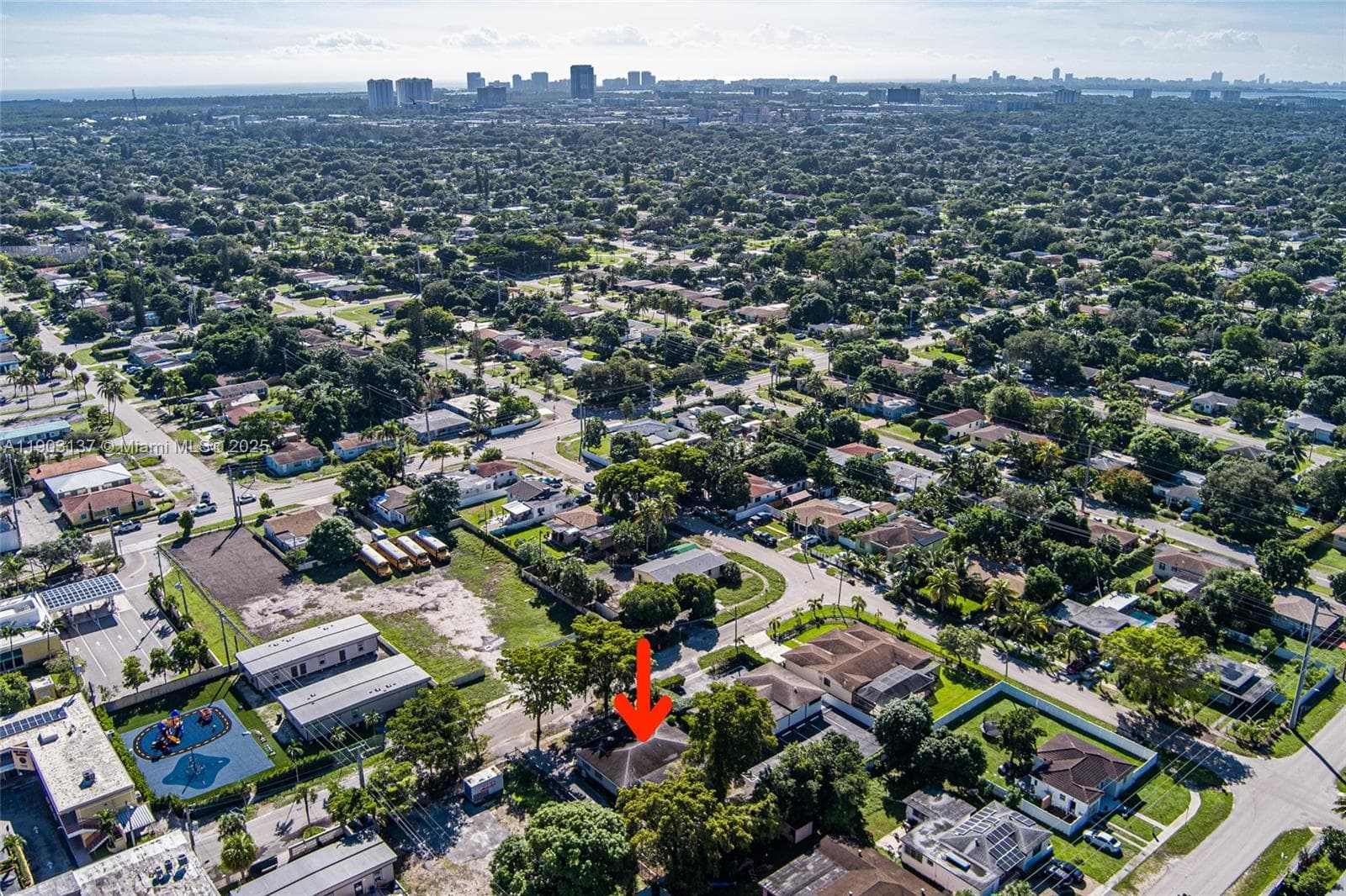 16190 NE 11th Ct, North Miami Beach FL 33162 — 49
