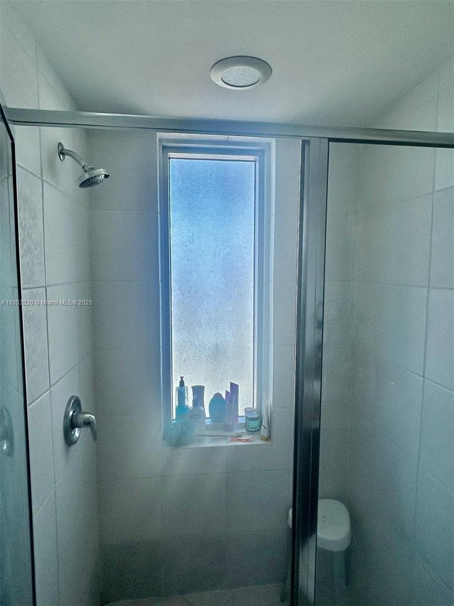 185 SW 7 ST # 1802, Miami FL 33130 — 23