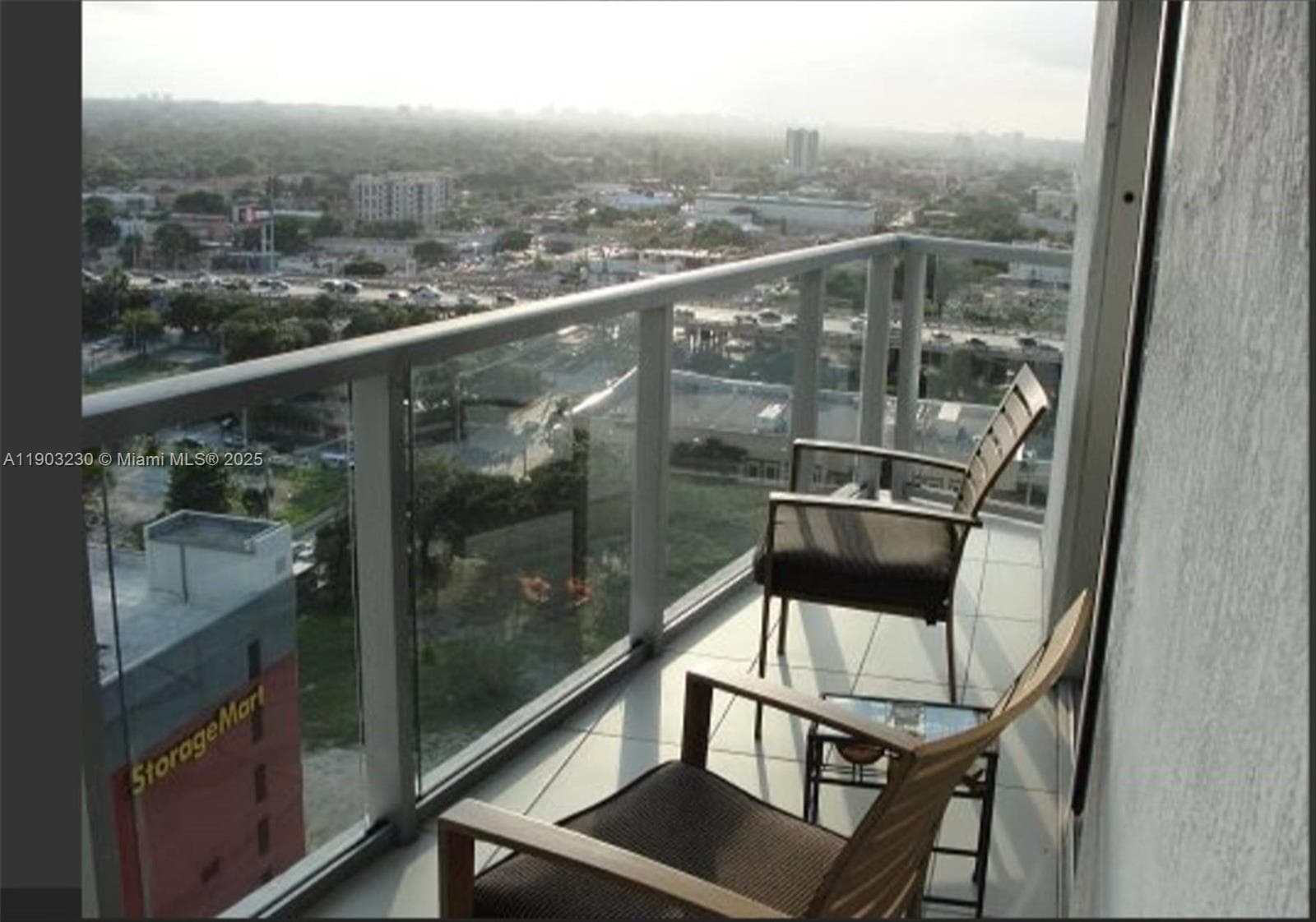 185 SW 7 ST # 1802, Miami FL 33130 — 3