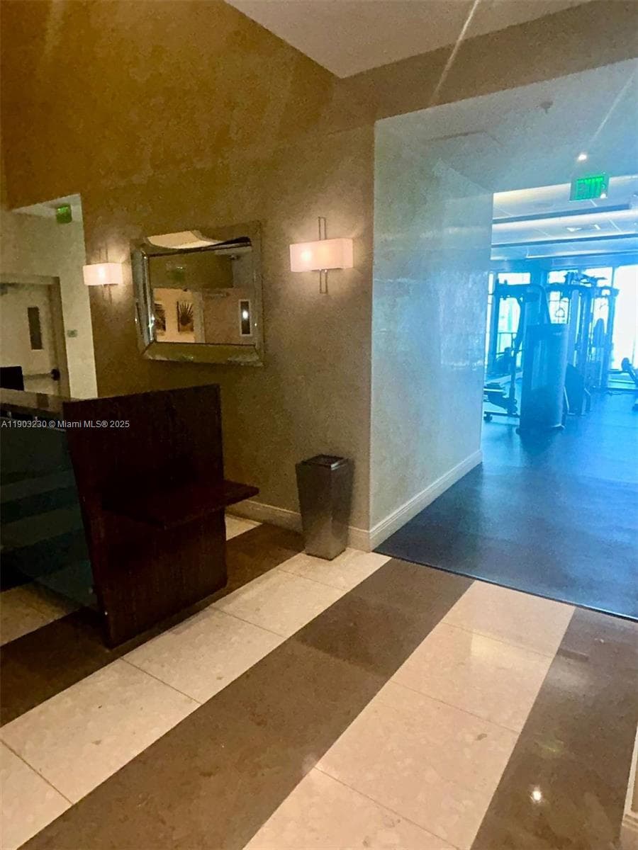 185 SW 7 ST # 1802, Miami FL 33130 — 32