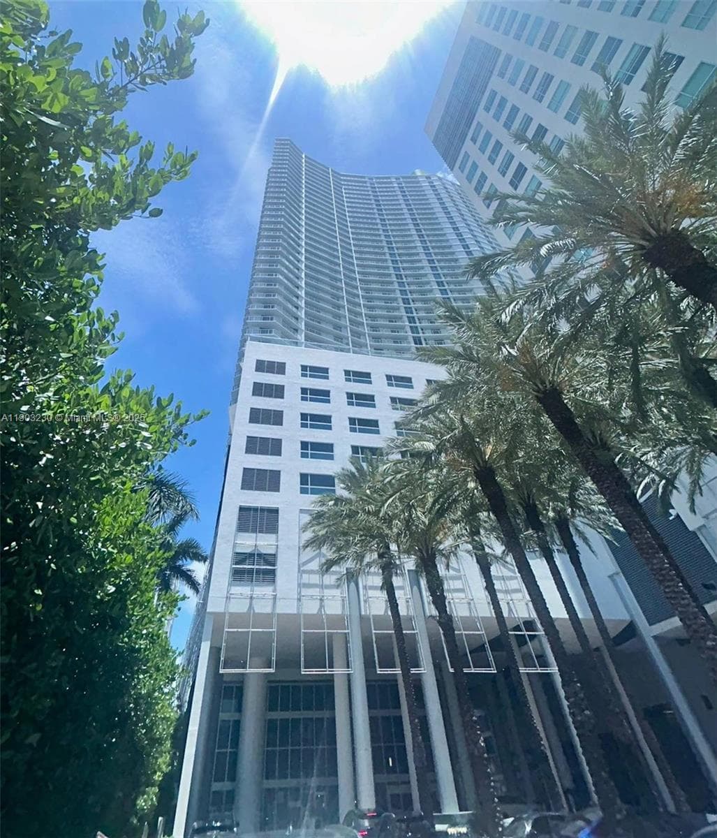 185 SW 7 ST # 1802, Miami FL 33130 — 38