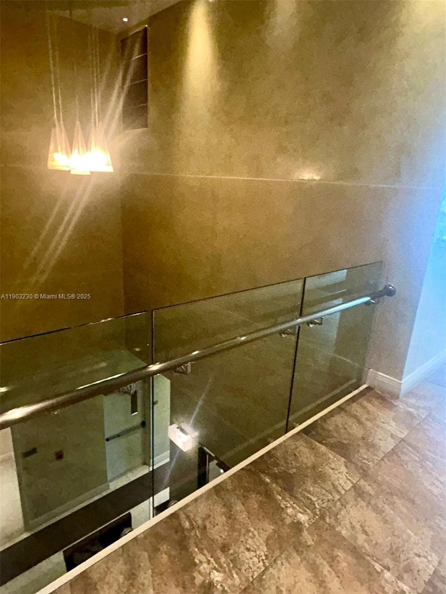 185 SW 7 ST # 1802, Miami FL 33130 — 29