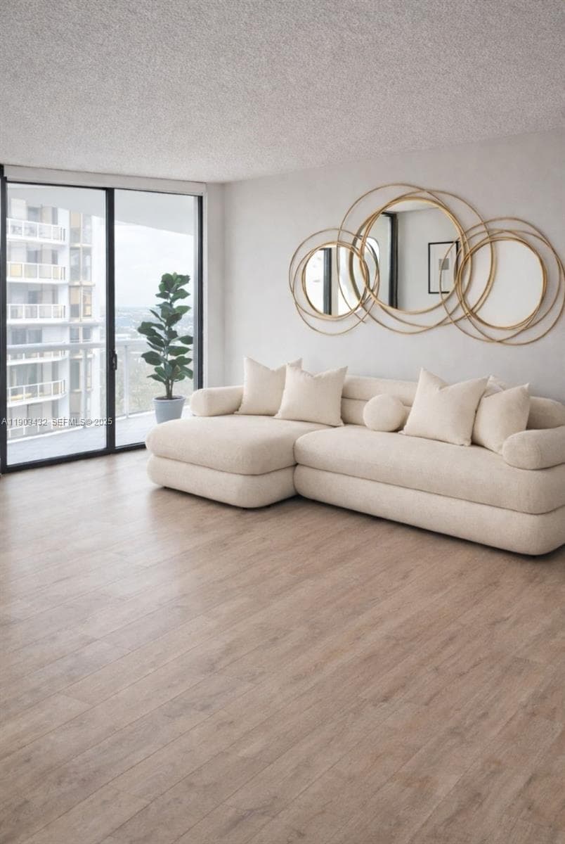 3610 Yacht Club Dr, Aventura FL 33180 — 28