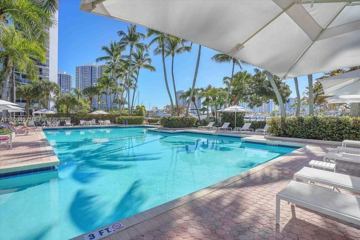 3610 Yacht Club Dr, Aventura FL 33180 — 5