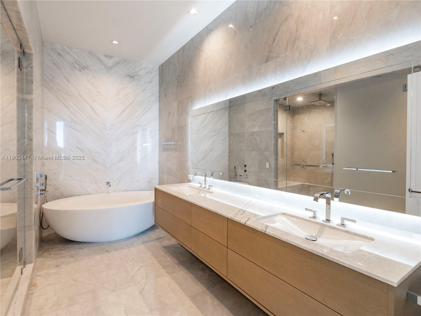 18501 Collins Av # 1501, Sunny Isles Beach FL 33160 — 11