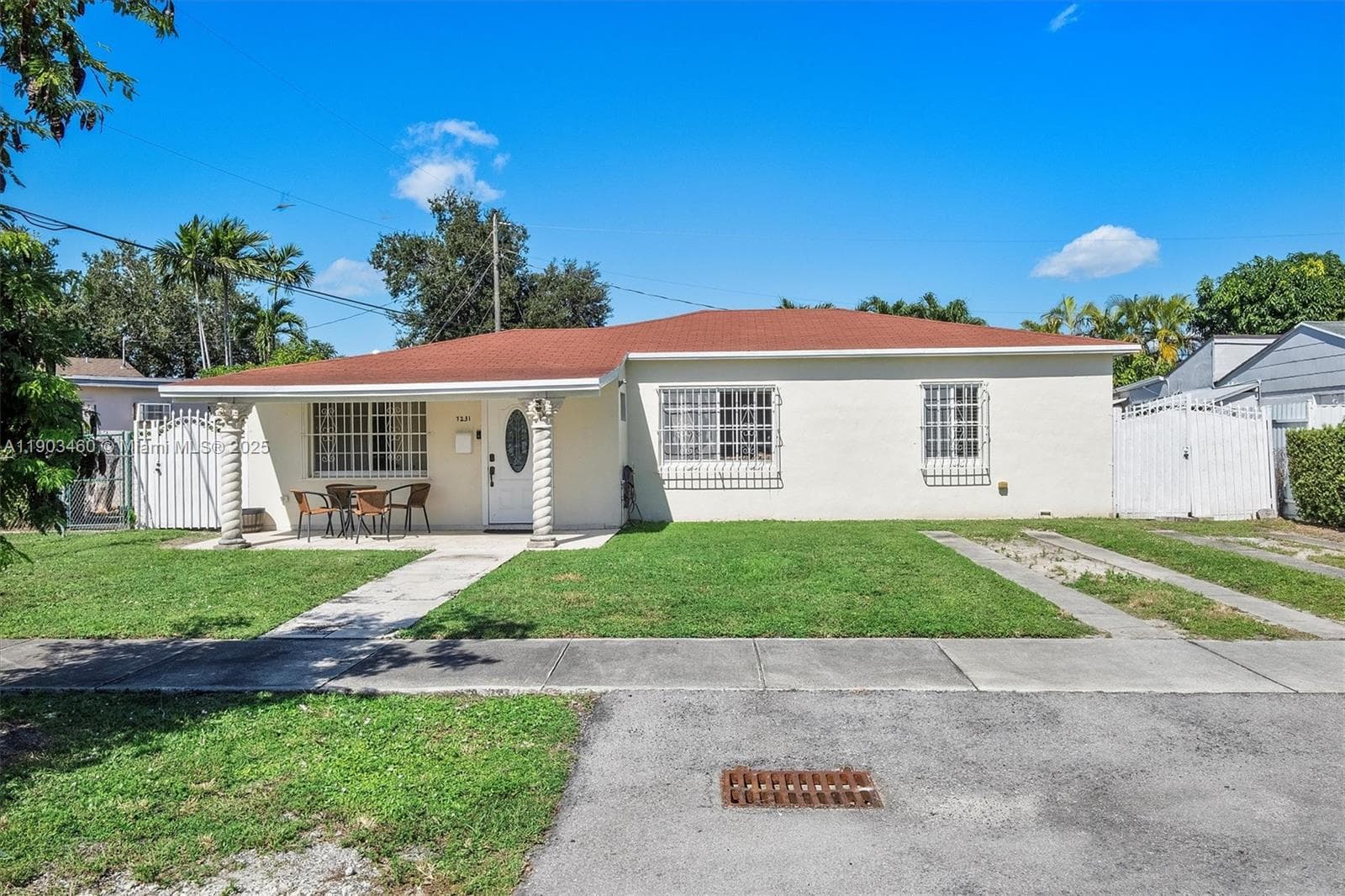 7231 SW 6th St, Miami FL 33144 — 26