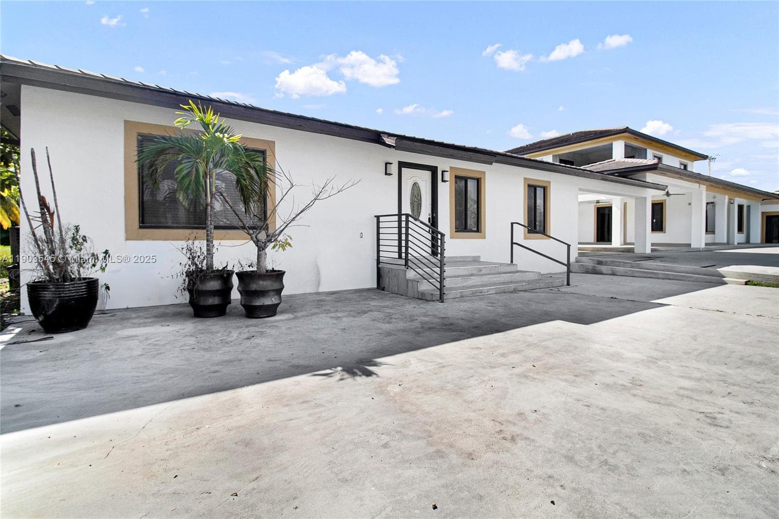 12890 NW 2nd St, Miami FL 33182 — 25
