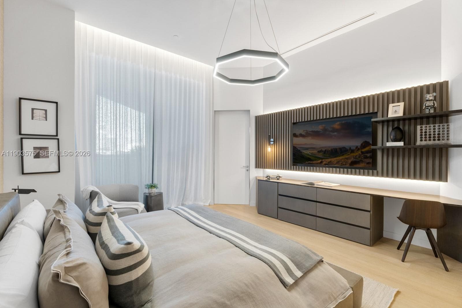 6800 Fisher Island Dr # 6811, Miami Beach FL 33109 — 34