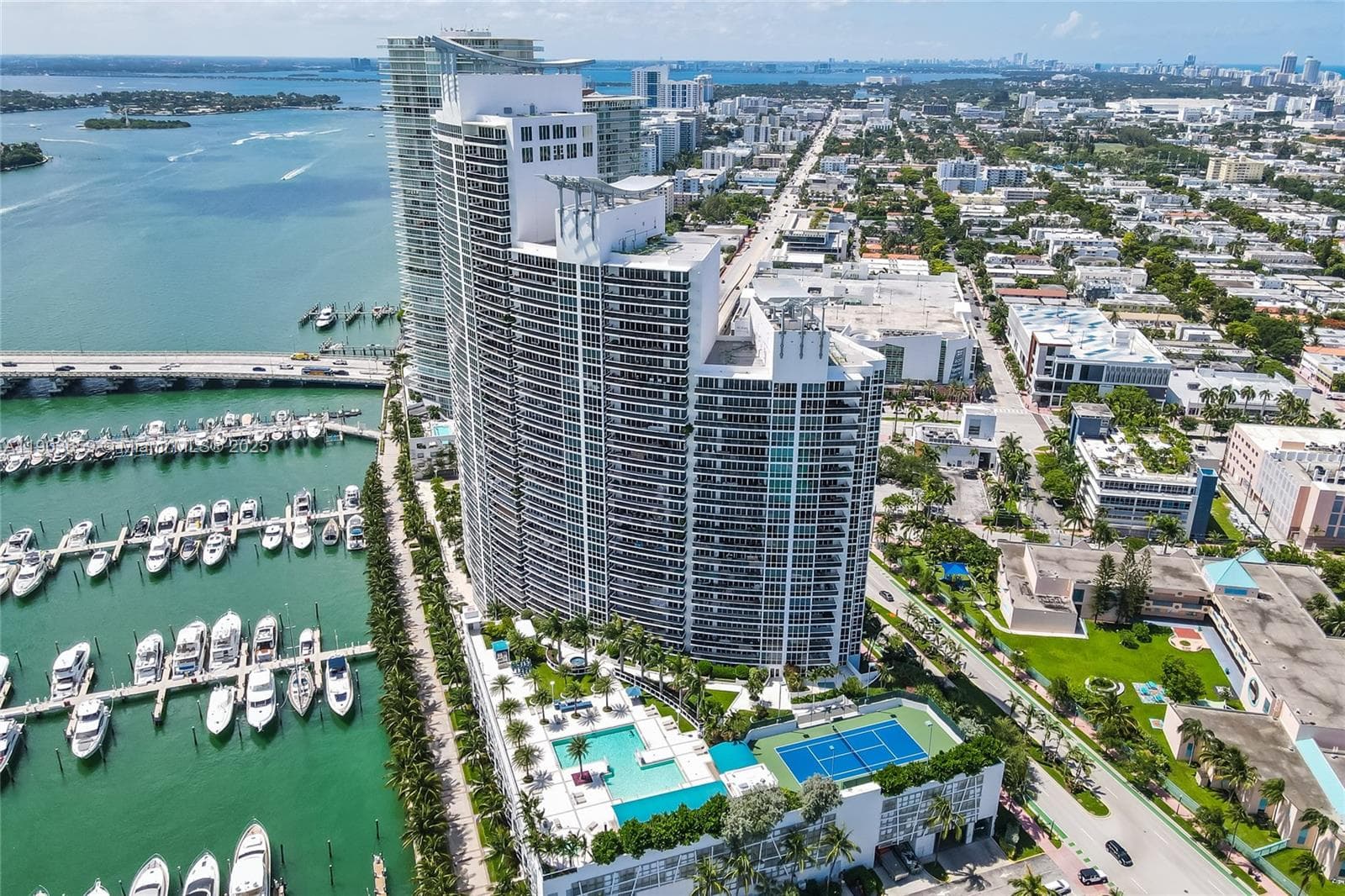 400 Alton Rd # 2409, Miami Beach FL 33139 — 1