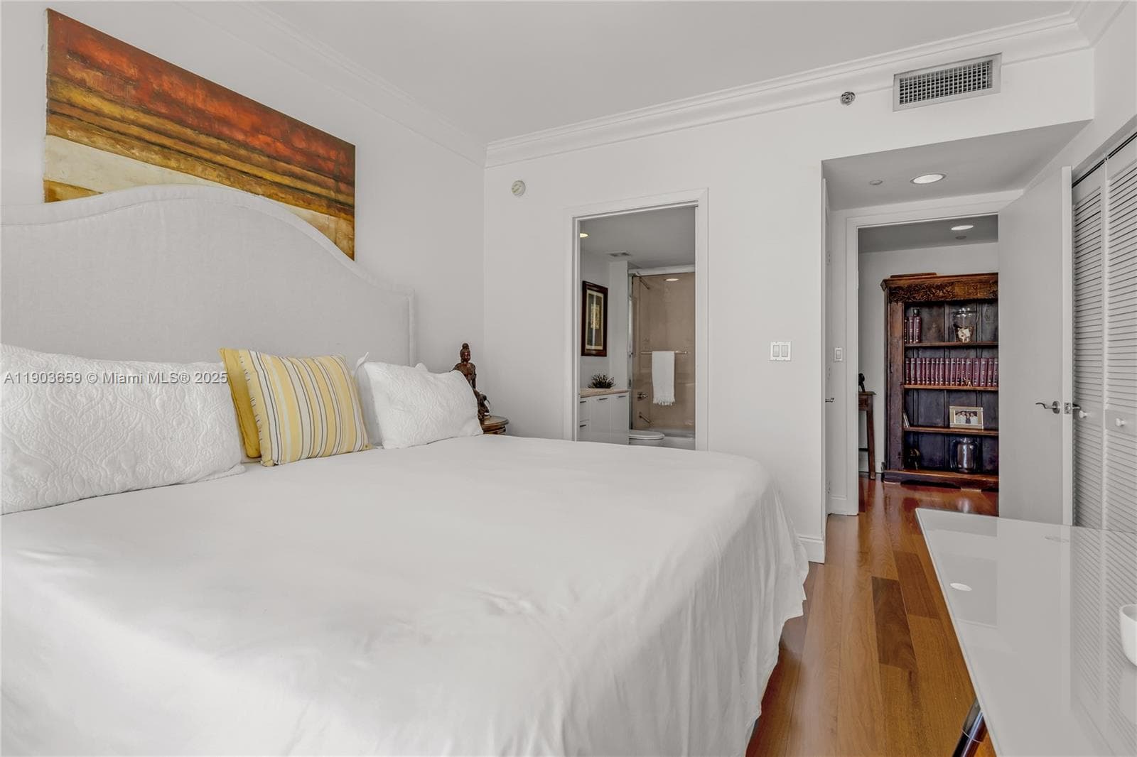 400 Alton Rd # 2409, Miami Beach FL 33139 — 33