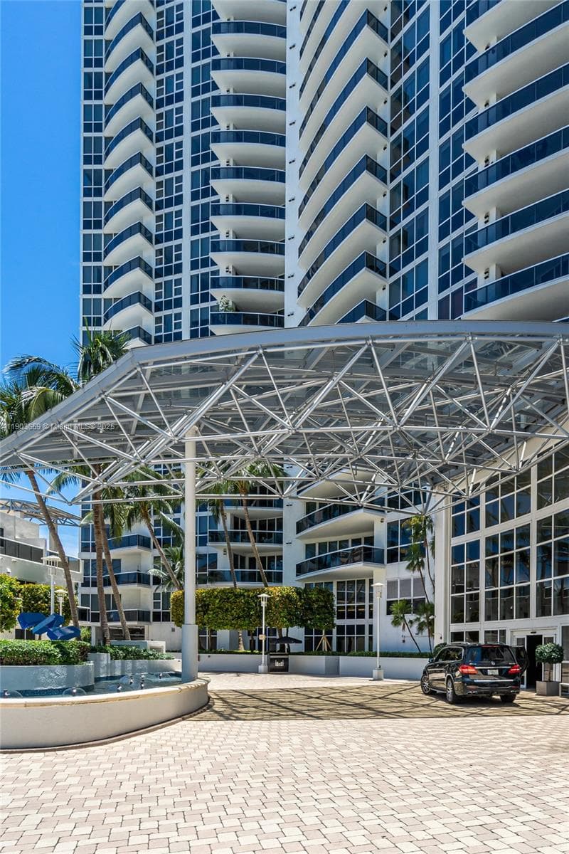 400 Alton Rd # 2409, Miami Beach FL 33139 — 41