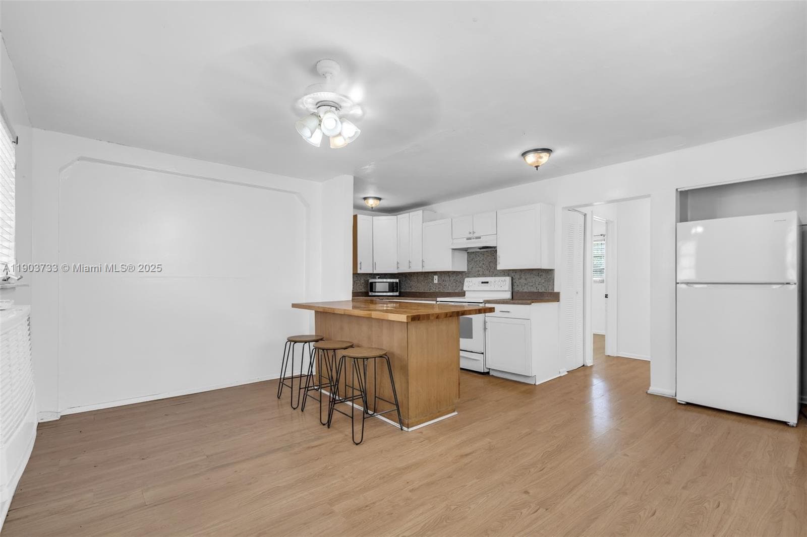 2809 SW 23rd Ter # 2807, Miami FL 33145 — 2