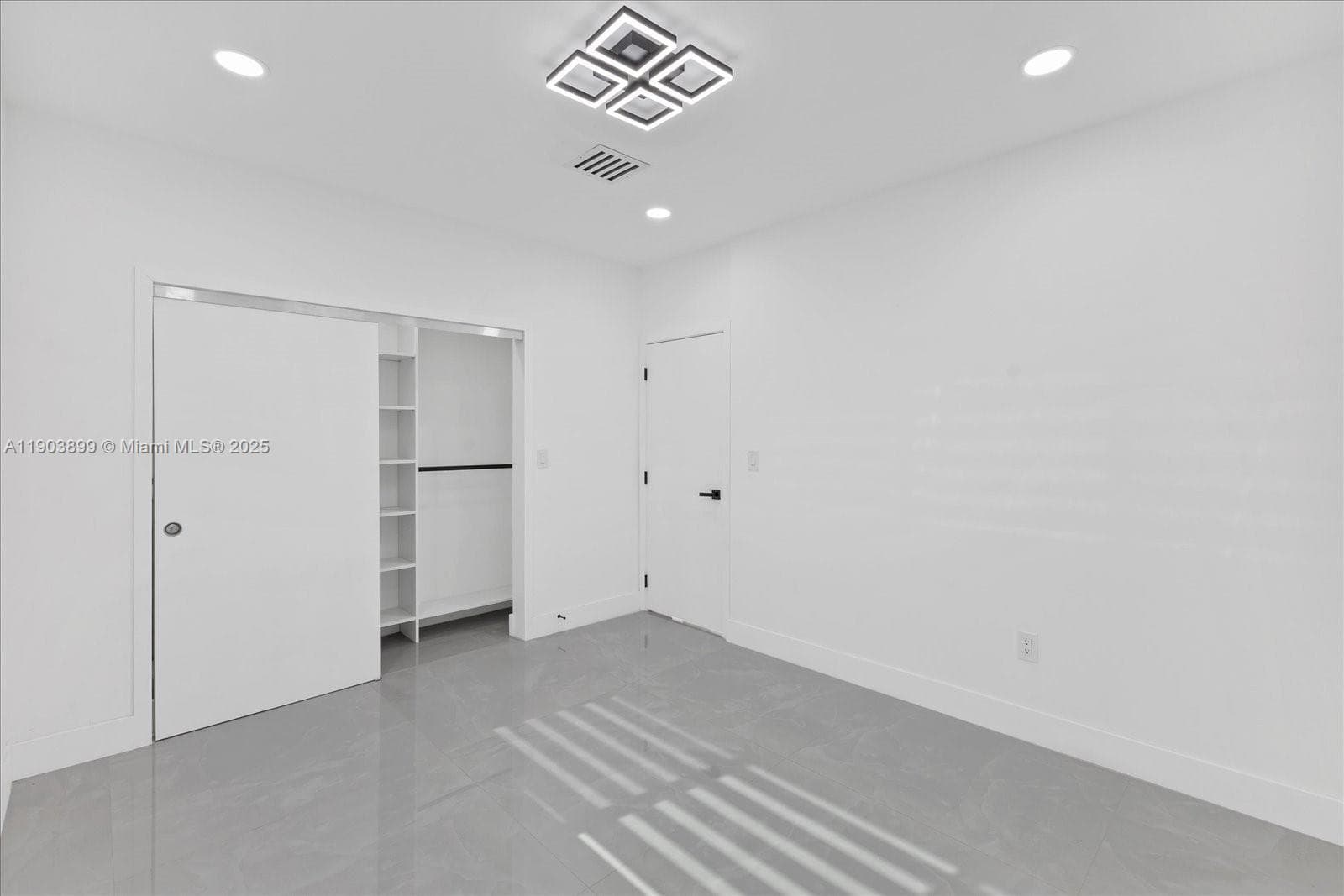 19511 NE 18th Pl # 0, Miami FL 33179 — 19