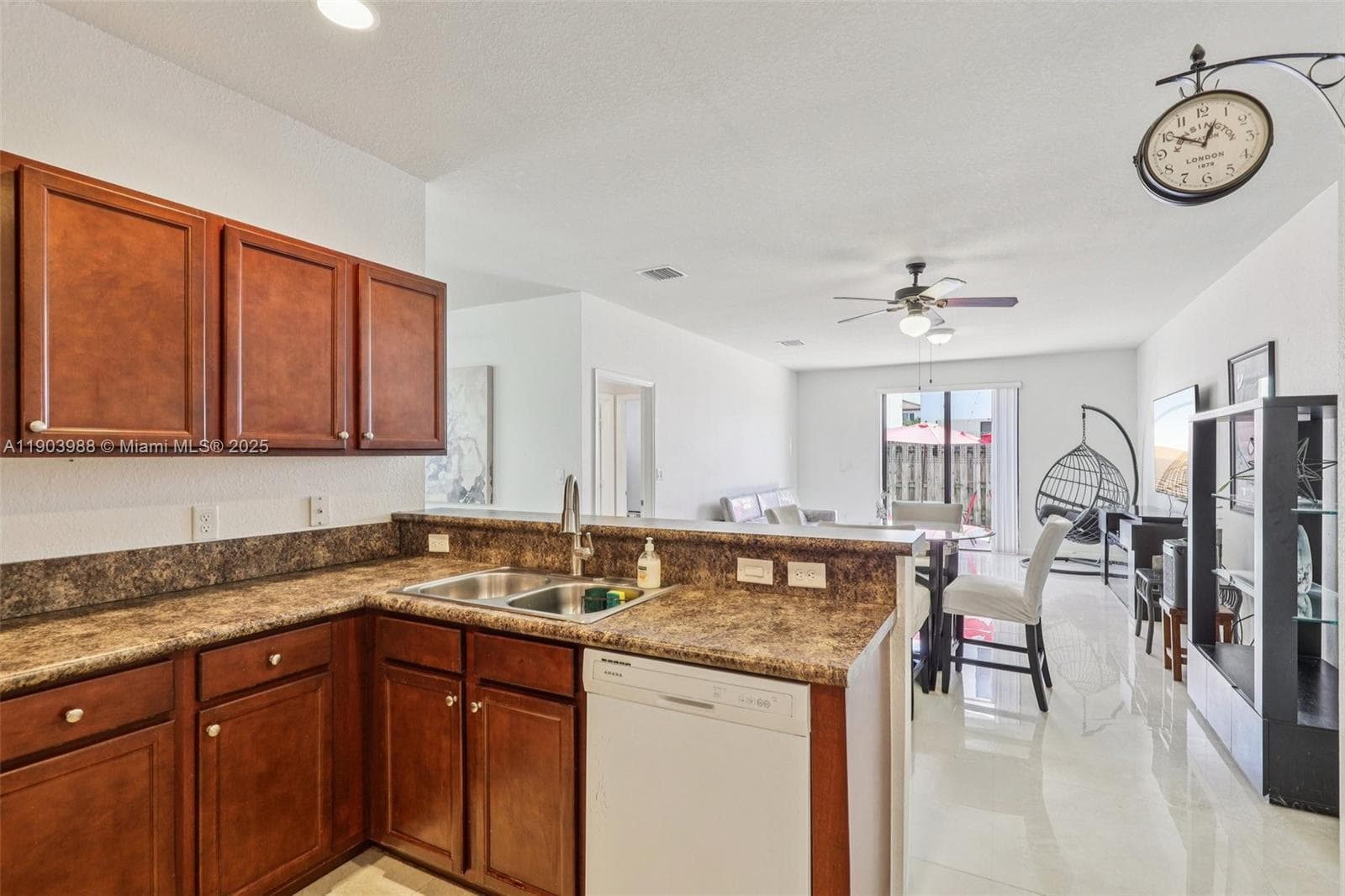 22777 SW 93rd Ct, Cutler Bay FL 33190 — 16