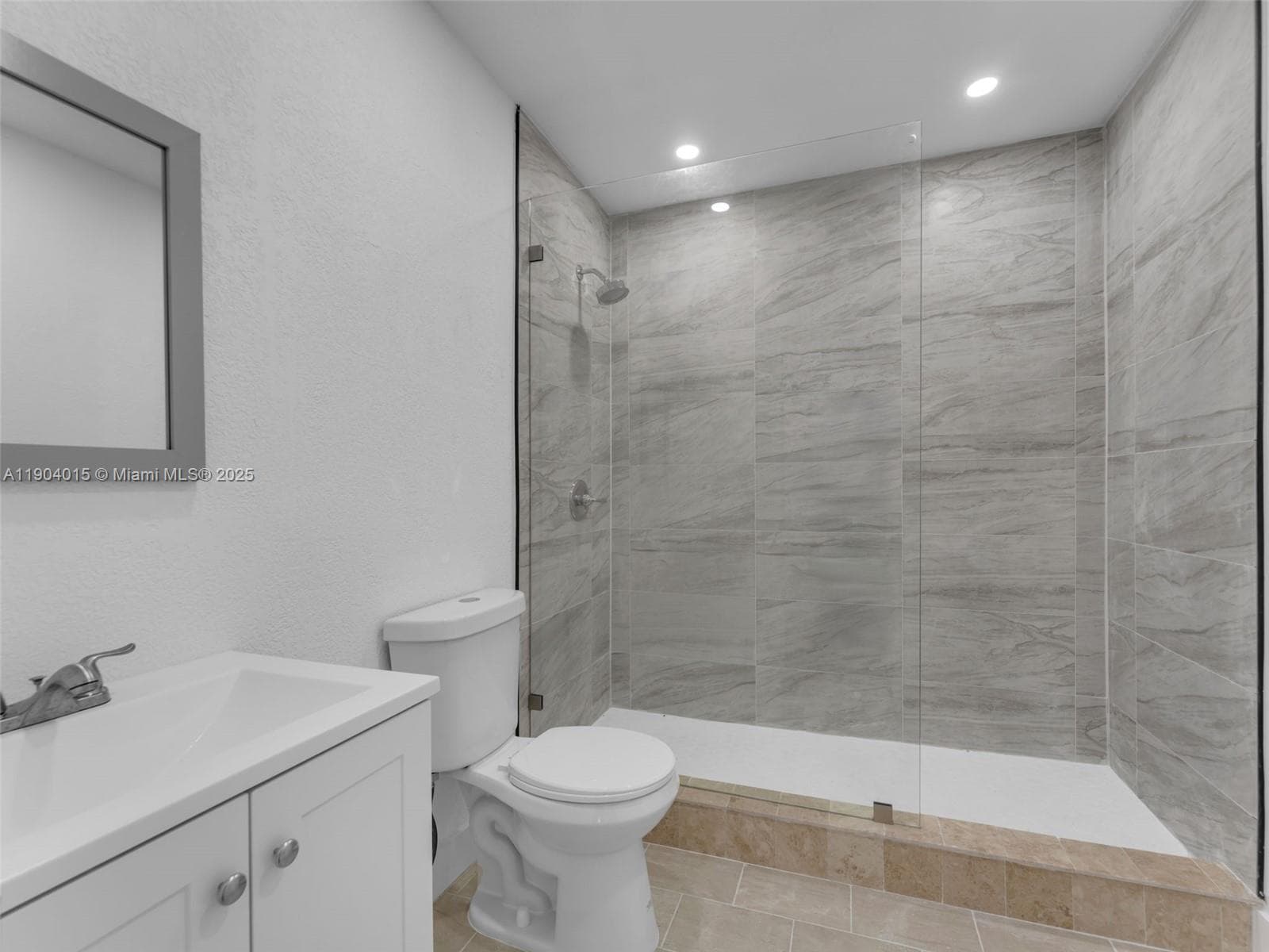 520 NW 32nd Pl, Miami FL 33125 — 17