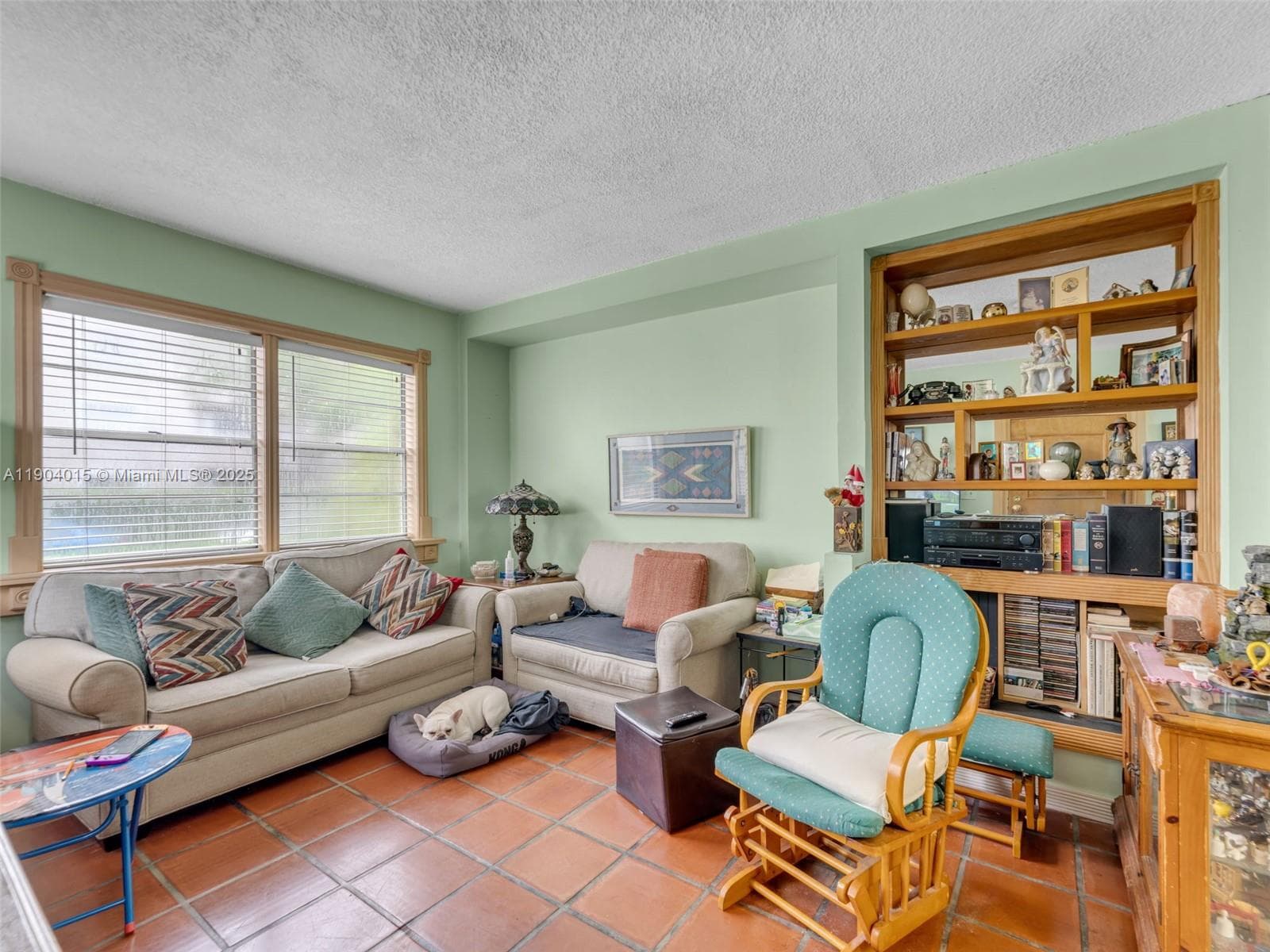 520 NW 32nd Pl, Miami FL 33125 — 43