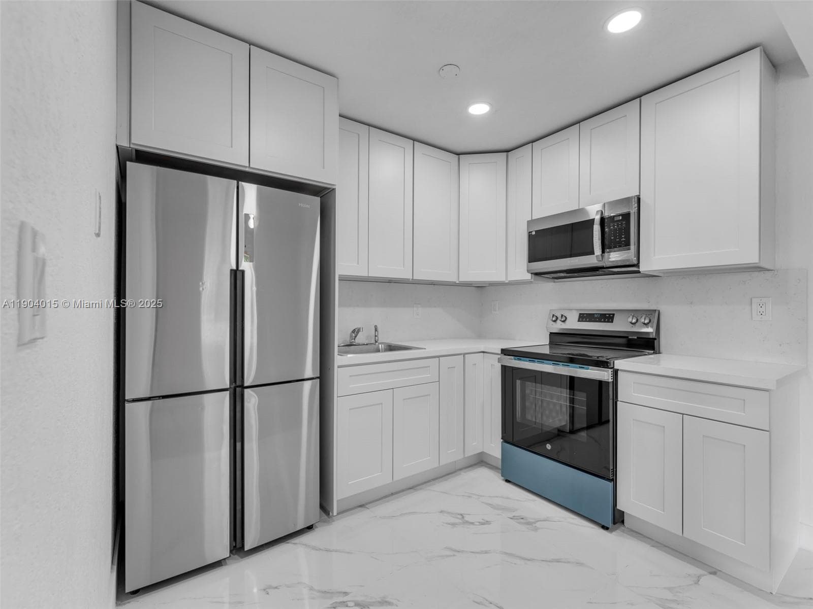 520 NW 32nd Pl, Miami FL 33125 — 16