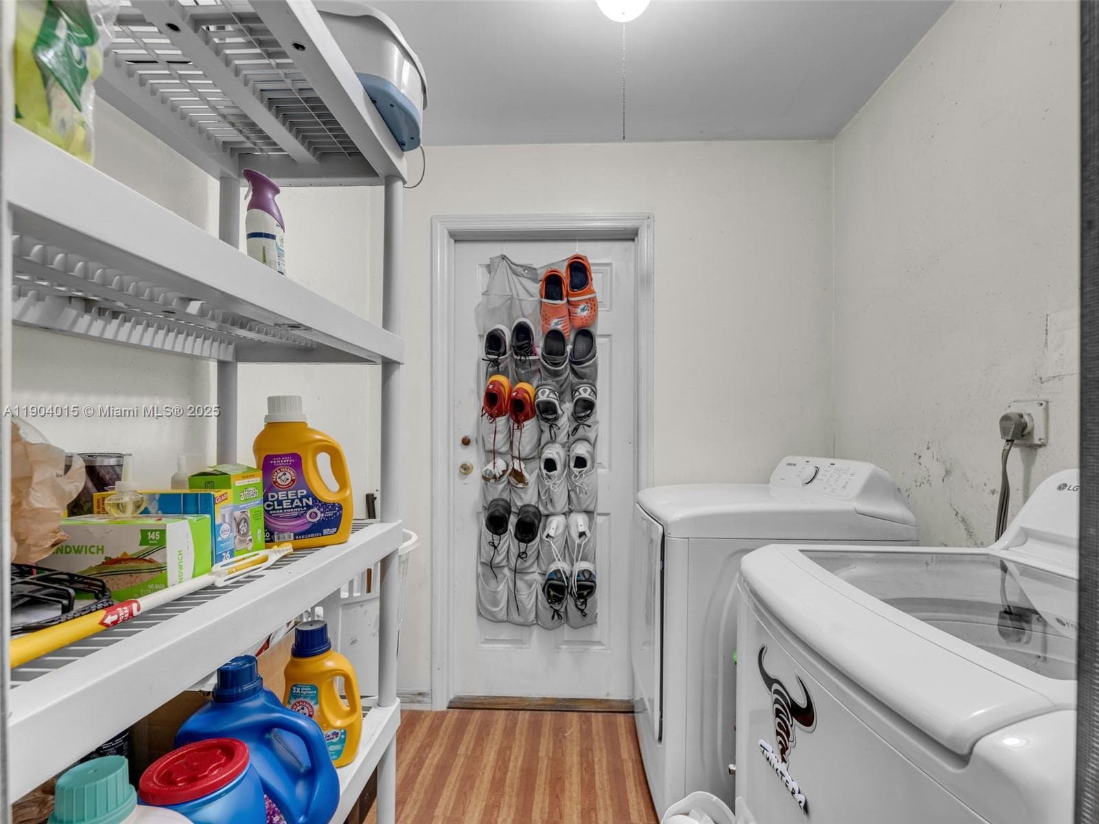 520 NW 32nd Pl, Miami FL 33125 — 65