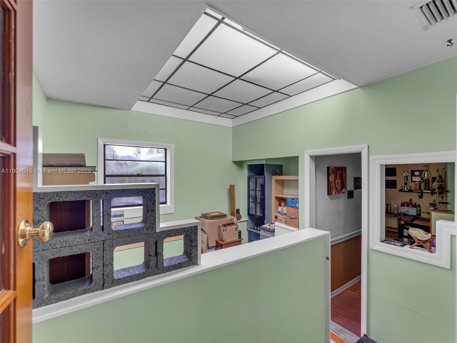 520 NW 32nd Pl, Miami FL 33125 — 49
