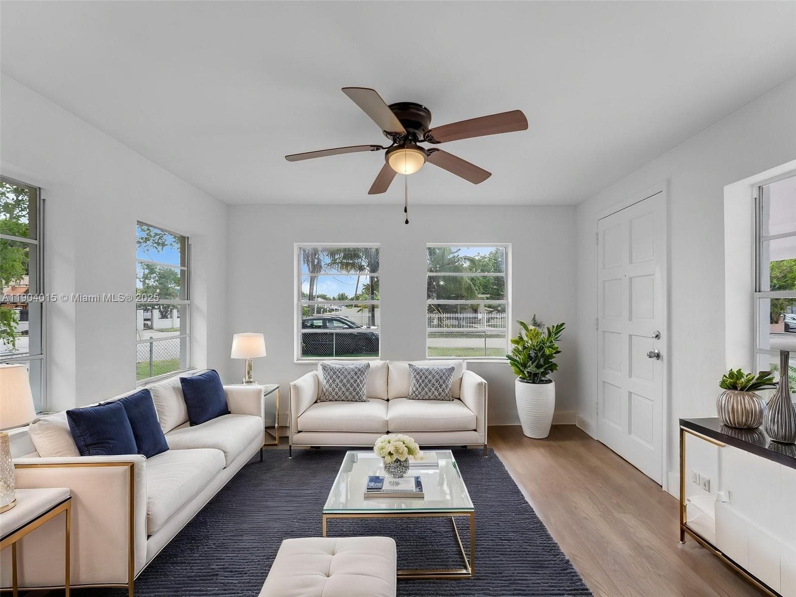 520 NW 32nd Pl, Miami FL 33125 — 15