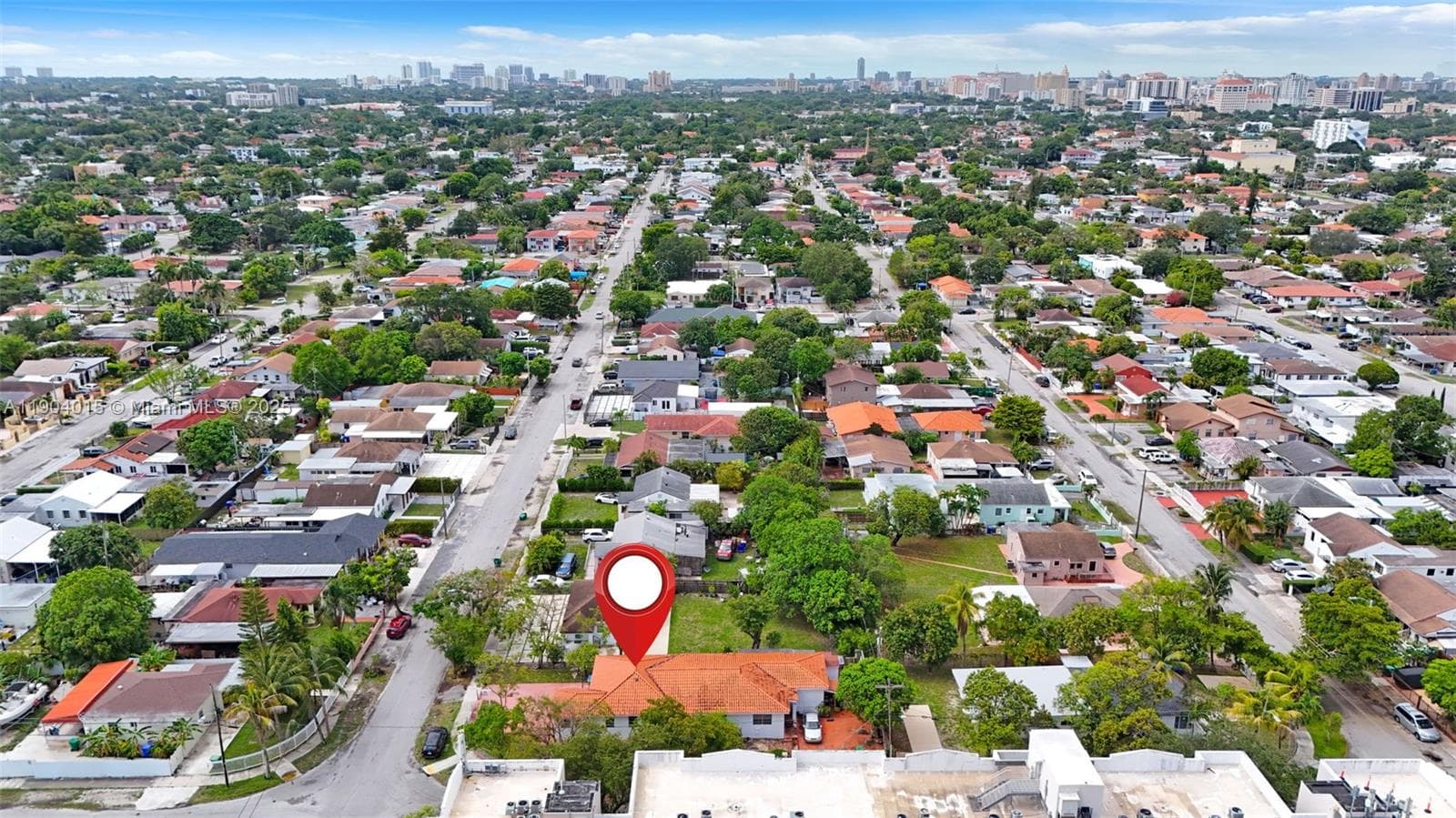 520 NW 32nd Pl, Miami FL 33125 — 40