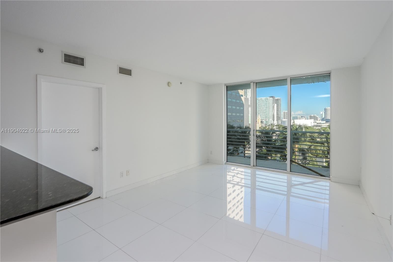 325 S Biscayne Blvd # 1722, Miami FL 33131 — 2
