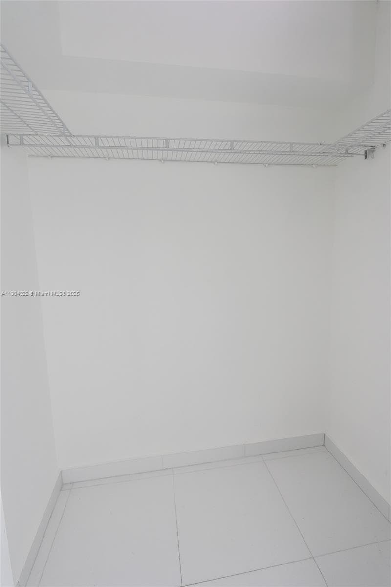 325 S Biscayne Blvd # 1722, Miami FL 33131 — 7